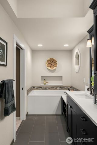 4230 212th Avenue NE, Sammamish, WA 98074