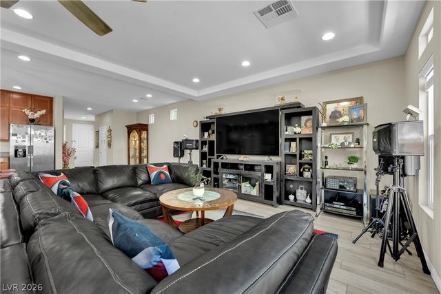 6464 Pear Valley Lane, Las Vegas, NV 89118