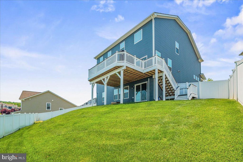 Image 52 of property listing at 5775 GUILFORD GARDEN TER, Frederick, MD 21704