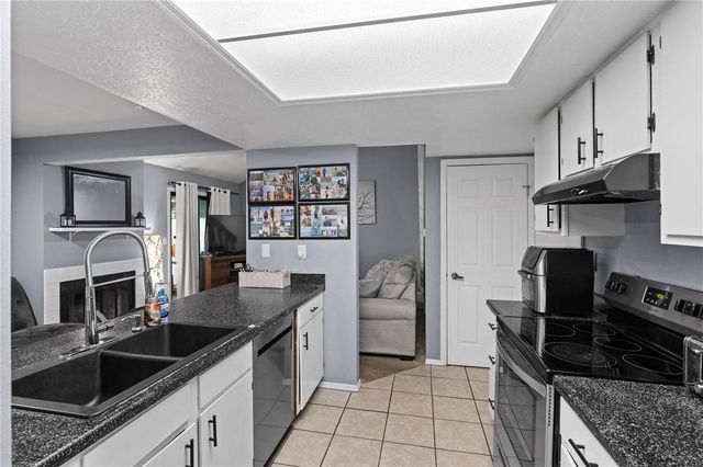 8475 Woodgrove Drive, Washington Twp, OH 45458