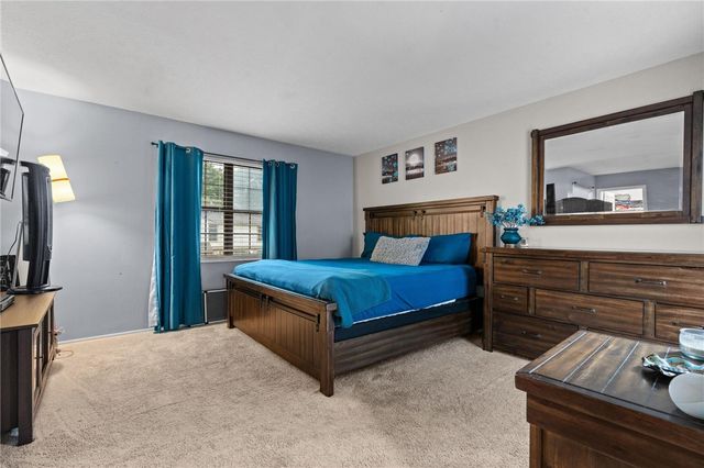8475 Woodgrove Drive, Washington Twp, OH 45458