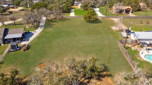 201 Retha DR, Dripping Springs, TX 78620