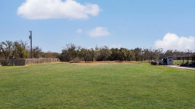 201 Retha DR, Dripping Springs, TX 78620