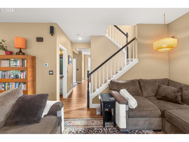 16183 Sw 103RD Ave, Tigard, OR 97224