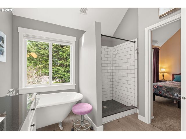 16183 Sw 103RD Ave, Tigard, OR 97224
