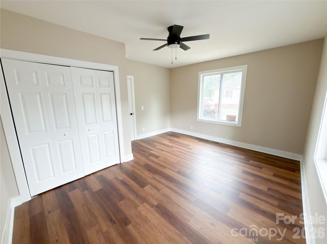 1904 Hemlock Avenue, Gastonia, NC 28054