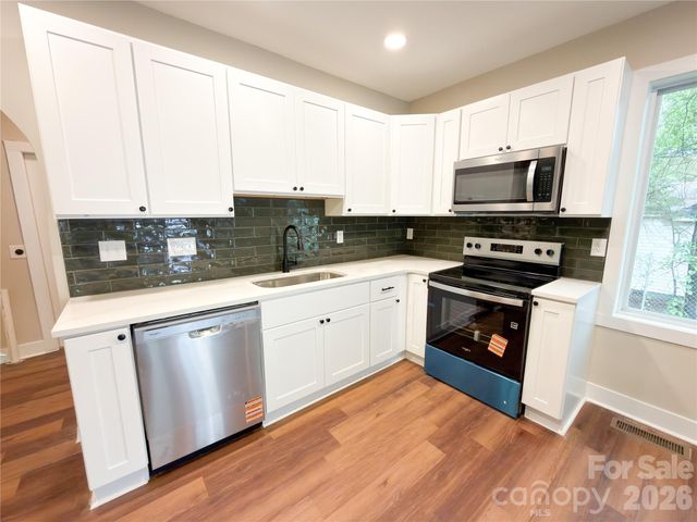 1904 Hemlock Avenue, Gastonia, NC 28054