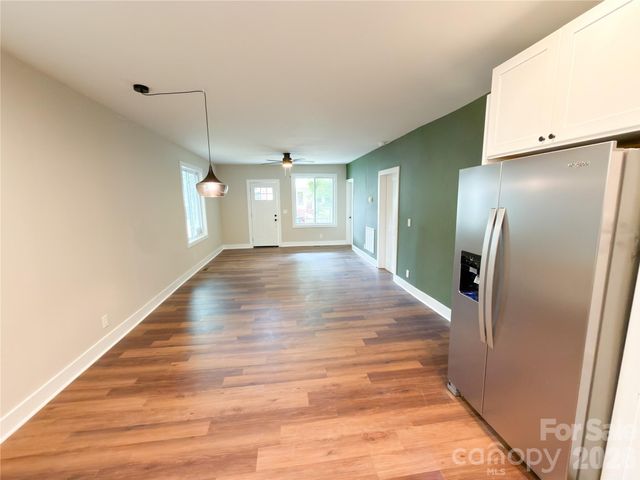 1904 Hemlock Avenue, Gastonia, NC 28054