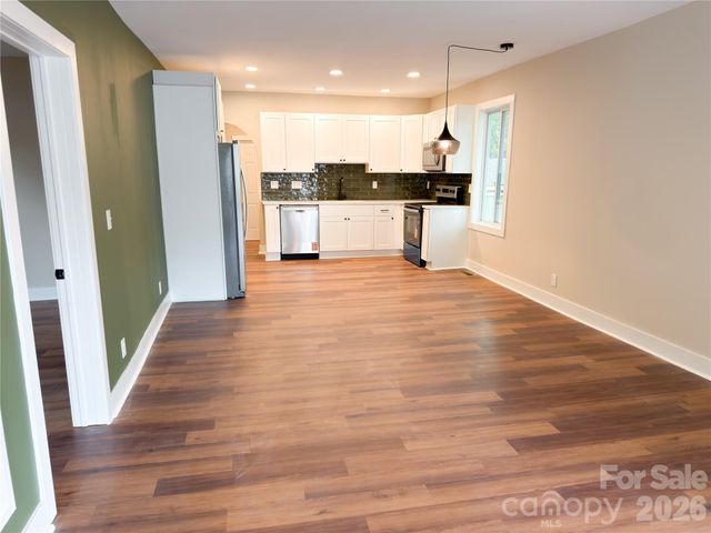 1904 Hemlock Avenue, Gastonia, NC 28054