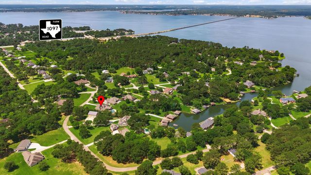 13907 Jbk Memorial Drive, Willis, TX 77318