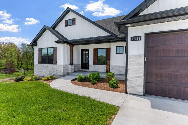 17382 EMILY CT. CT, Boonville, MO 65233