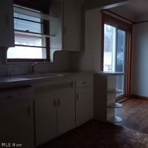 4654 E 90th Street, Garfield Heights, OH 44125