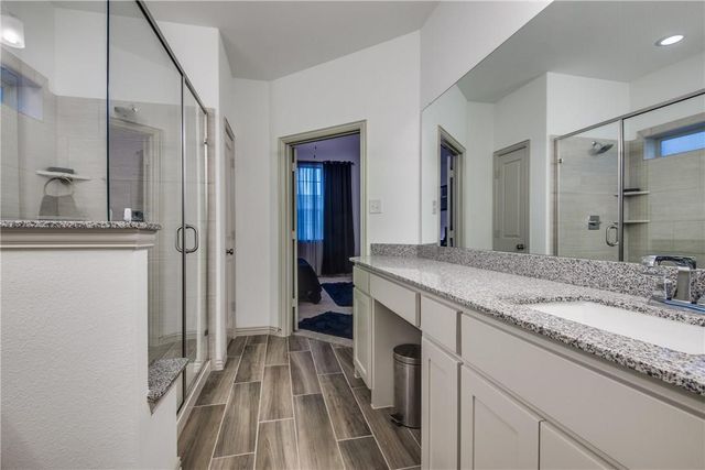 4242 Cascade Sky Drive, Arlington, TX 76005