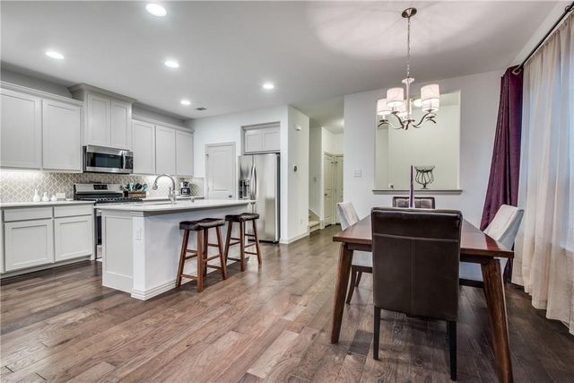 4242 Cascade Sky Drive, Arlington, TX 76005