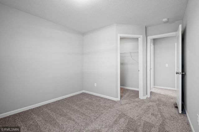 2617 Ivan Avenue NE, Saint Michael, MN 55376