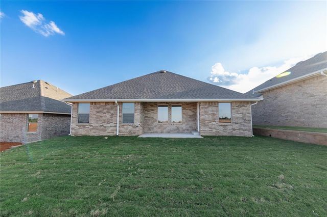 10329 SW 55th Terrace, Mustang, OK 73064