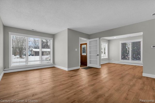 29118 Clarita Street, Livonia, MI 48152