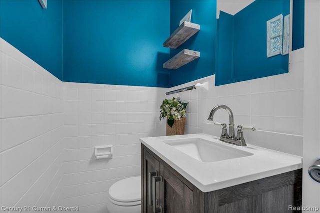 29118 Clarita Street, Livonia, MI 48152