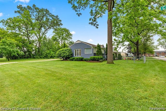 29118 Clarita Street, Livonia, MI 48152