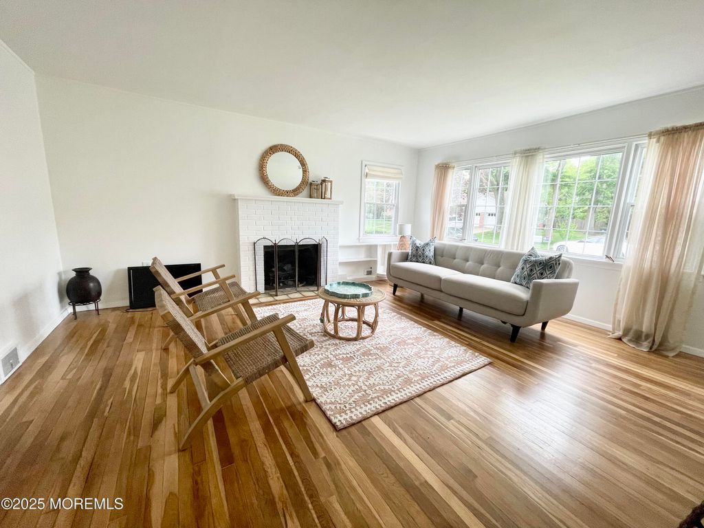 612 Myrtle Avenue, West Allenhurst, NJ 07711