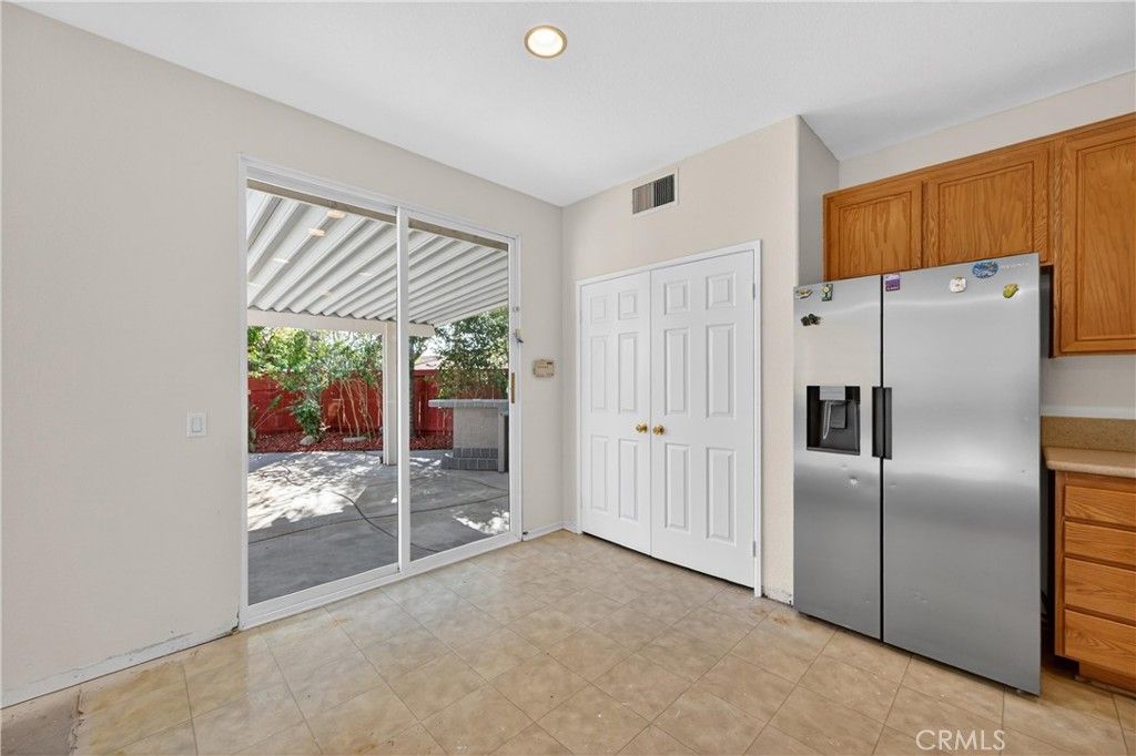Image 10 of property listing at 24501 Corte Rojelio, Murrieta, CA 92562