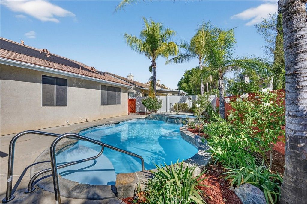 Image 26 of property listing at 24501 Corte Rojelio, Murrieta, CA 92562