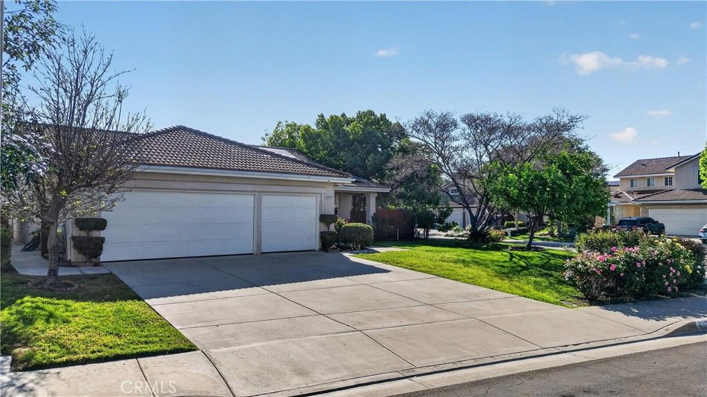 Image 5 of property listing at 24501 Corte Rojelio, Murrieta, CA 92562