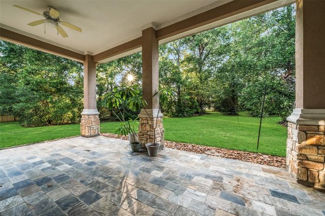 12195 N Lake Vista Drive, Willis, TX 77318