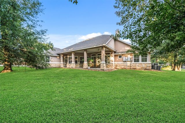 12195 N Lake Vista Drive, Willis, TX 77318