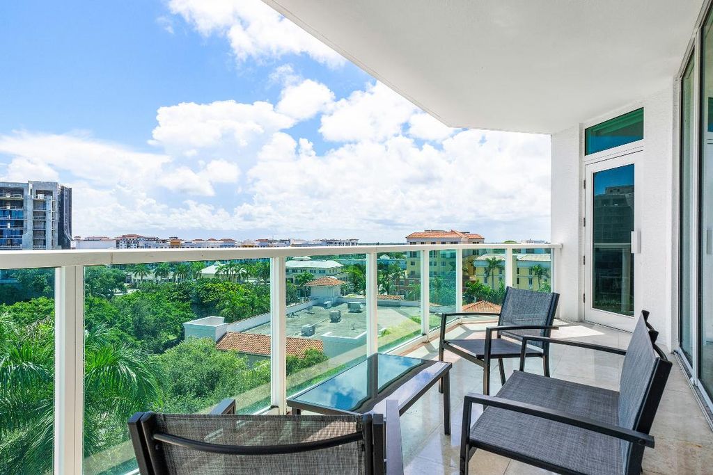 Image 30 of property listing at 550 SE Mizner Boulevard B-707, Boca Raton, FL 33432