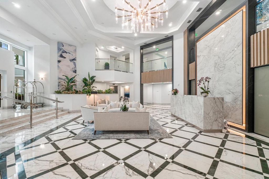 Image 34 of property listing at 550 SE Mizner Boulevard B-707, Boca Raton, FL 33432