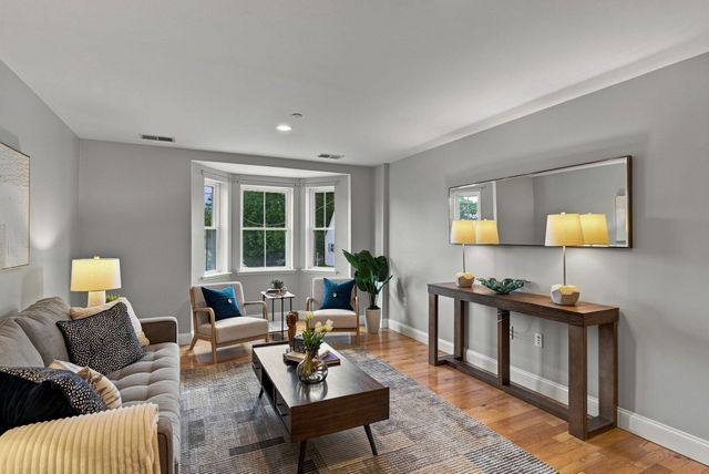 120 Wyllis Avenue 104, Everett, MA 02149