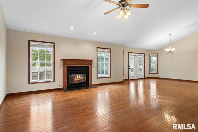 5404 Jaeger Drive, Springfield, IL 62711