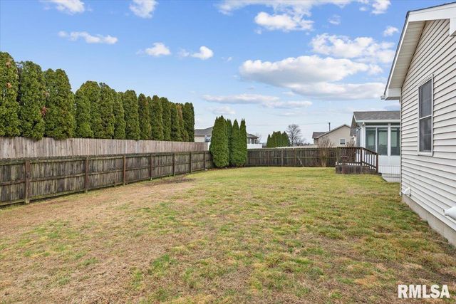 5404 Jaeger Drive, Springfield, IL 62711