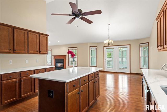 5404 Jaeger Drive, Springfield, IL 62711