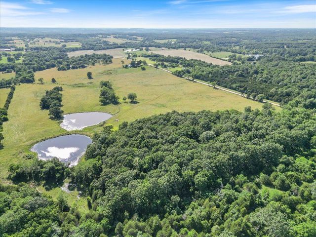 000 Spring Grove Road, Elkland, MO 65644
