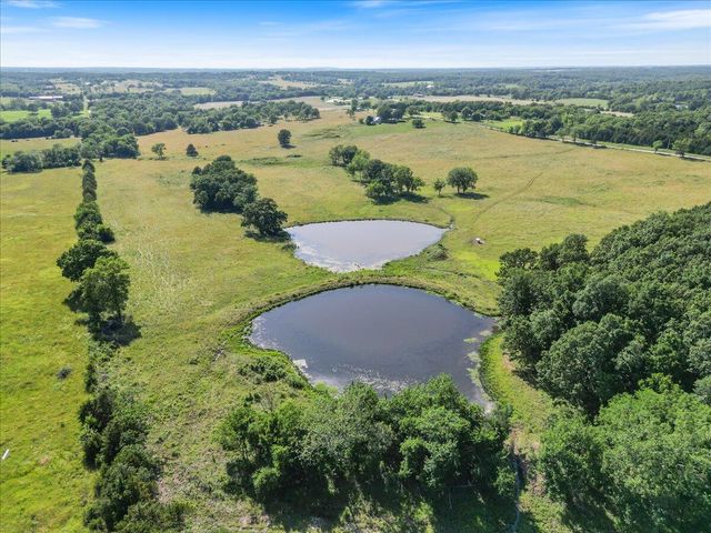 000 Spring Grove Road, Elkland, MO 65644