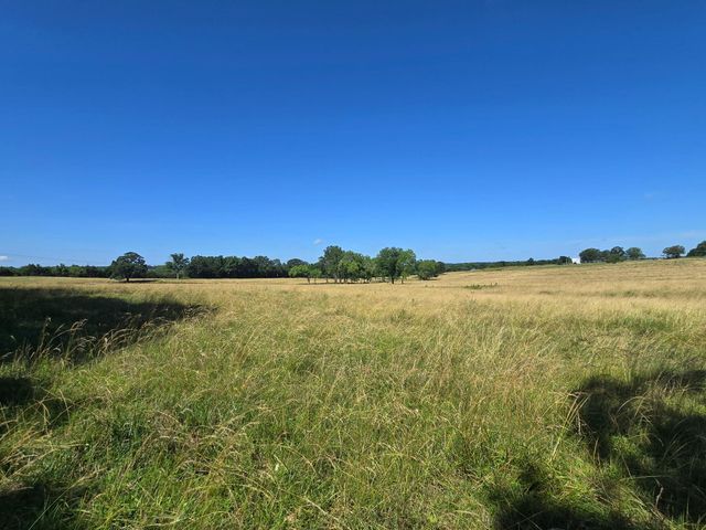 000 Spring Grove Road, Elkland, MO 65644