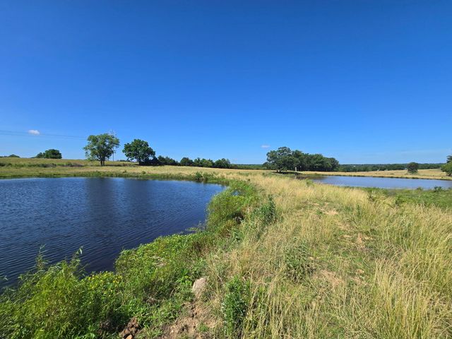 000 Spring Grove Road, Elkland, MO 65644