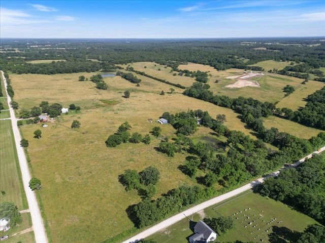 000 Spring Grove Road, Elkland, MO 65644
