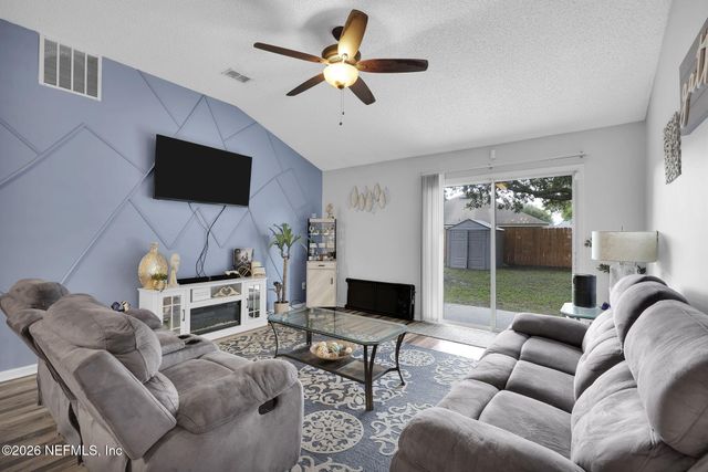 8267 STELLING Drive, Jacksonville, FL 32244