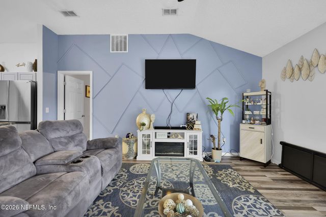 8267 STELLING Drive, Jacksonville, FL 32244