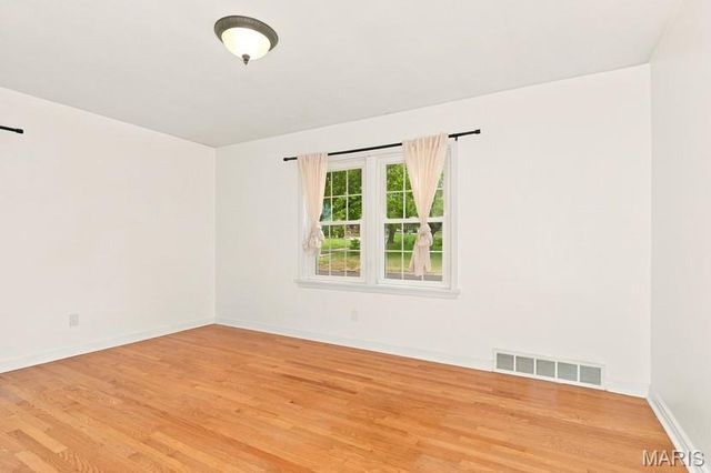 7080 S Villanova Drive, Affton, MO 63123
