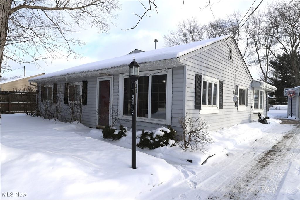 3812 Laurel Road, Brunswick, OH 44212