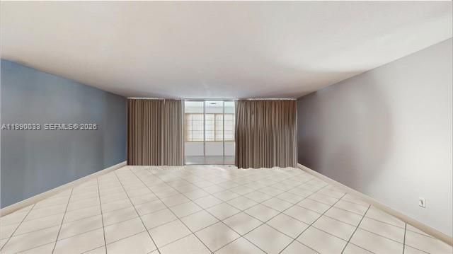 1401 NE 191st St D117, Miami, FL 33179