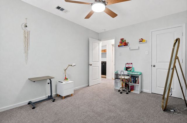 1324 Fleckman Drive, Fort Worth, TX 76052