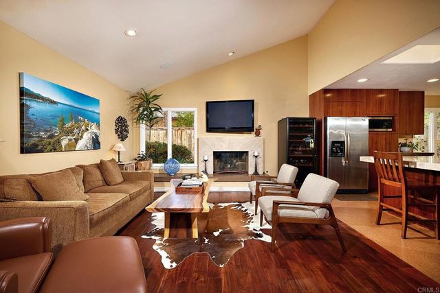 974 Summer Holly Lane, Encinitas, CA 92024