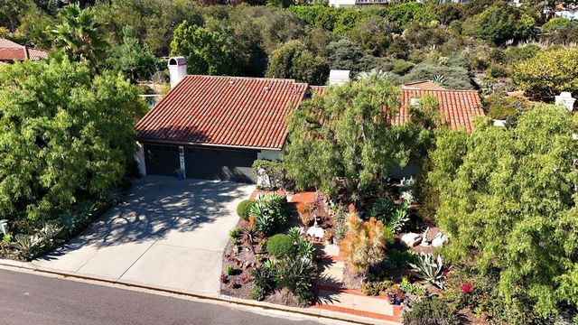 974 Summer Holly Lane, Encinitas, CA 92024