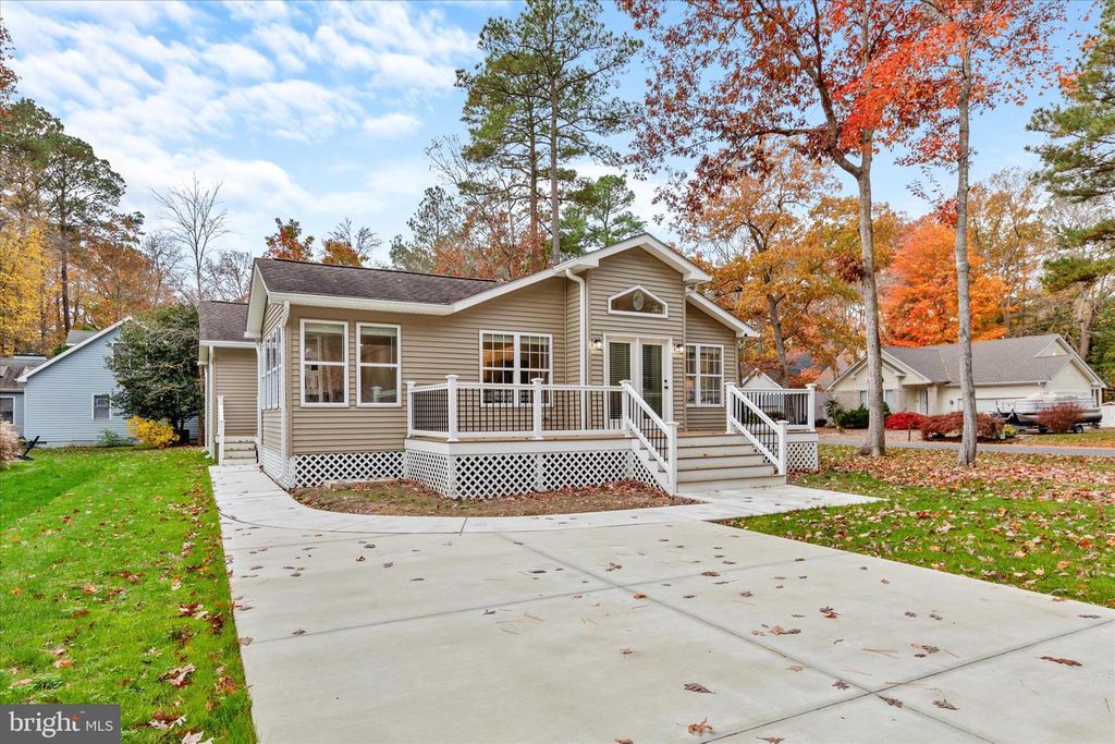 2 DINGHY CT, Ocean Pines, MD 21811