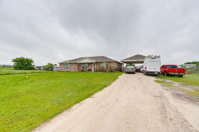 9124 Alabama Street, Joshua, TX 76058